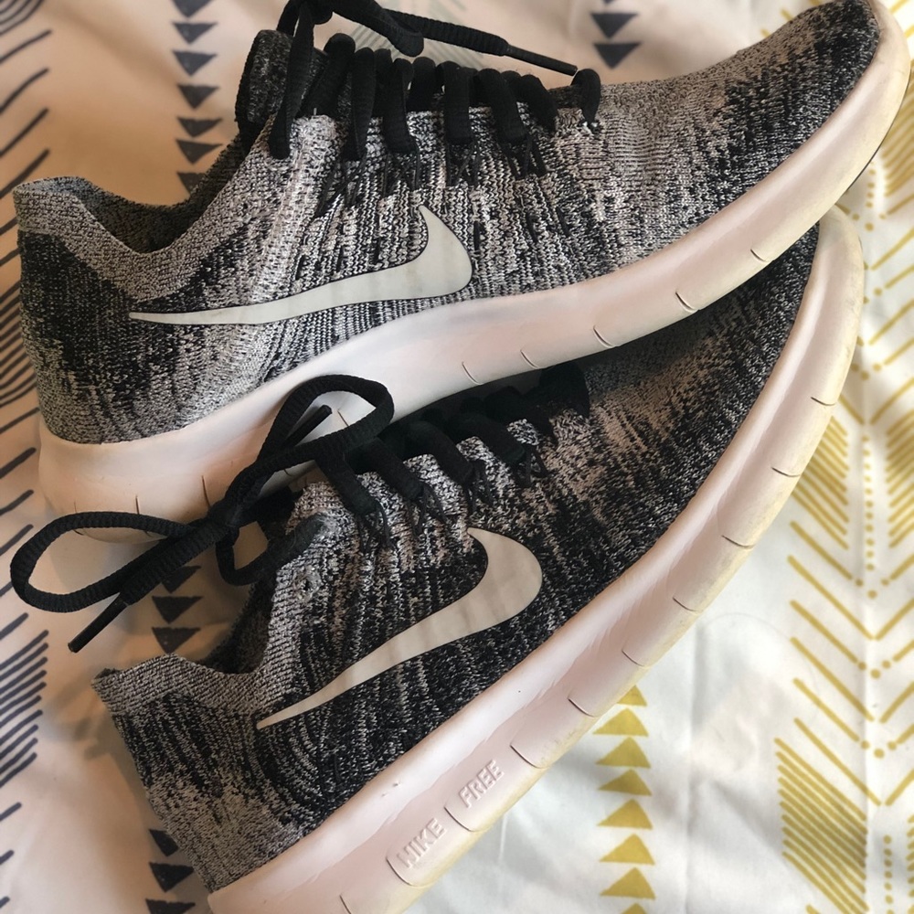 Nike Free RN Flyknit sz 8